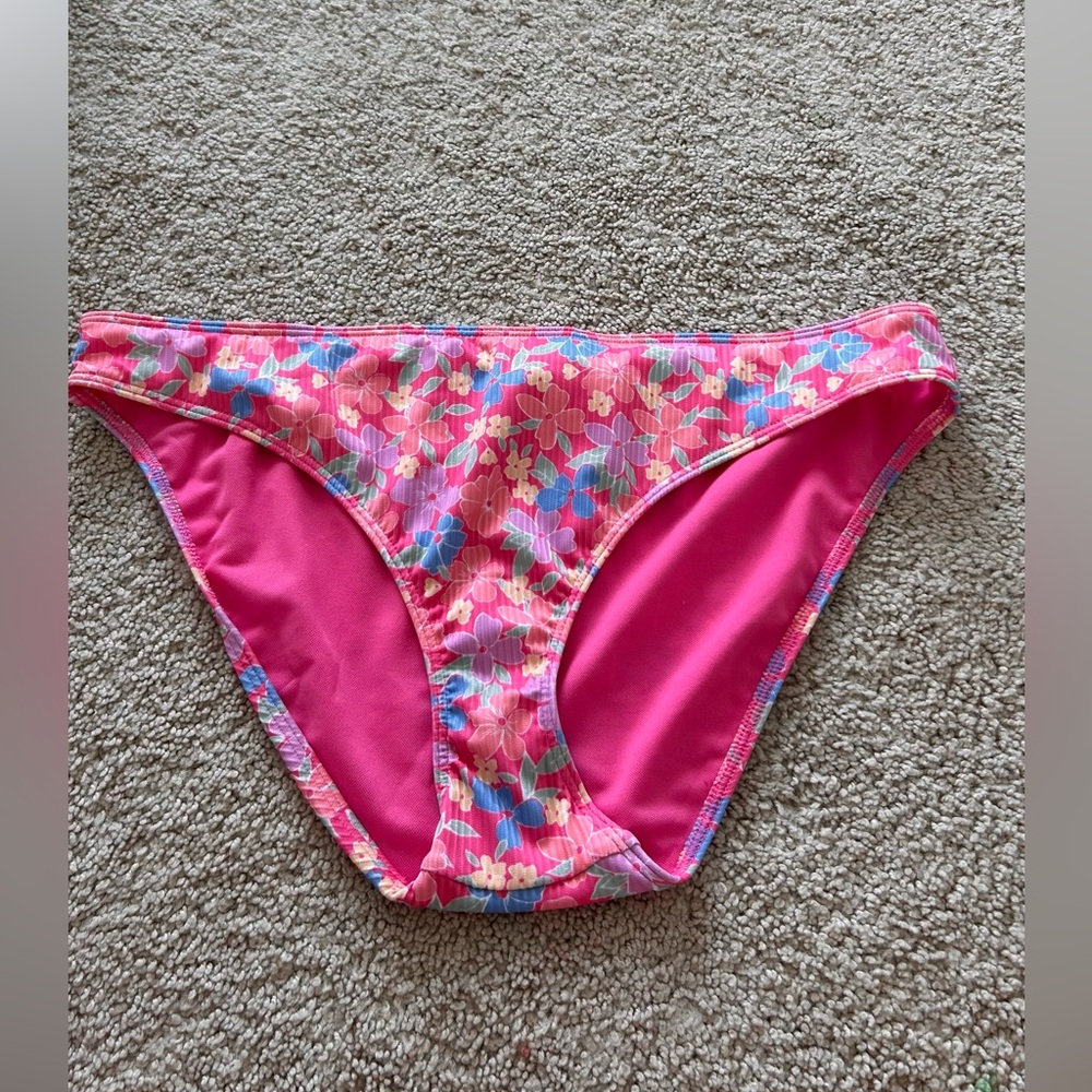 Hollister Pink Floral Bikini Bottom- NEVER USED!